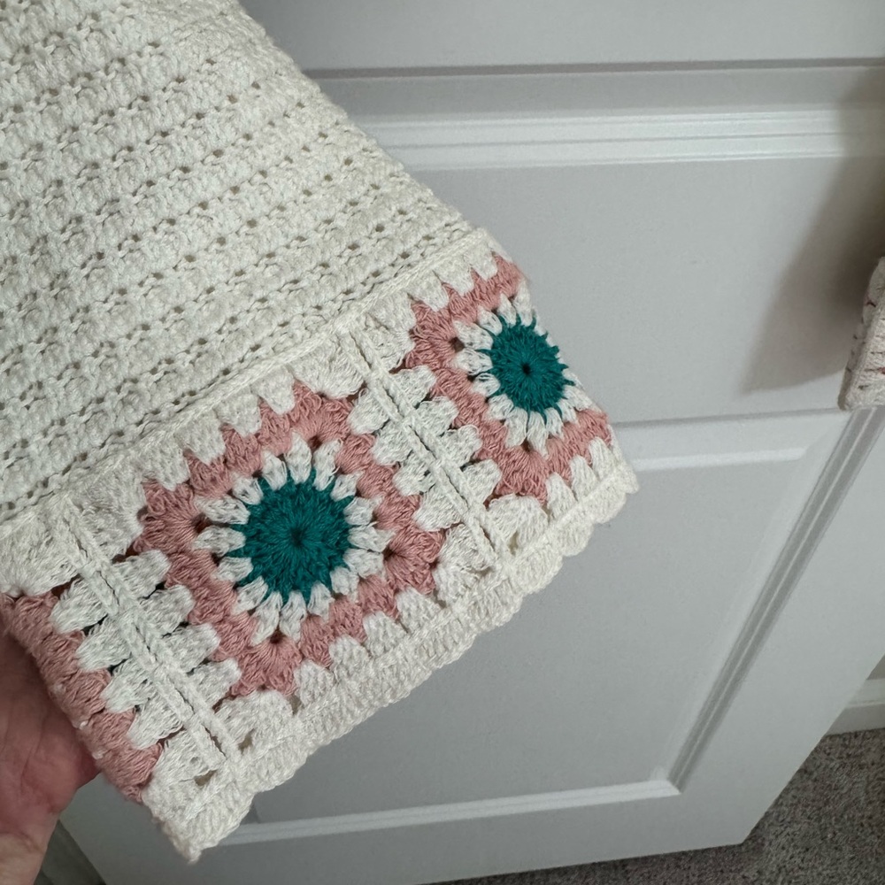 NWOT SINCERELY JULES Sz Med Long Sleeve Granny Square Crop Sweater Cottagecore - Picture 4 of 8